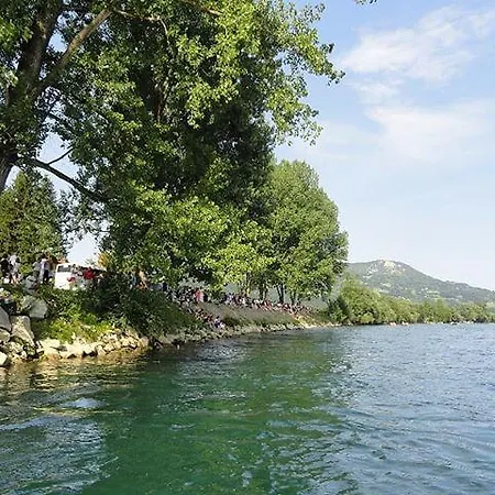 Herberg Tri Sesira Ljubovija