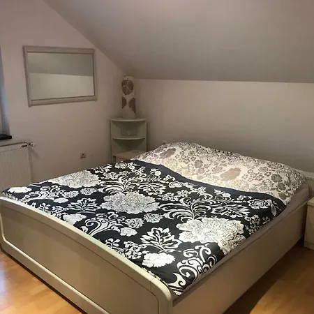Inn Tri Sesira